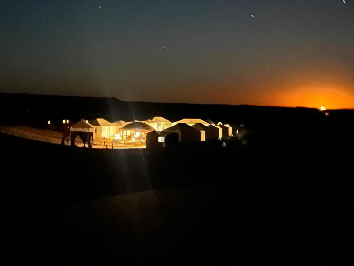 Merzouga Top Luxury Camp Hotel Exterior photo